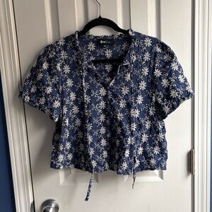 Alice Blue Women's L Navy Floral Embroidered Eyelet Cropped Blouse Cottagecore